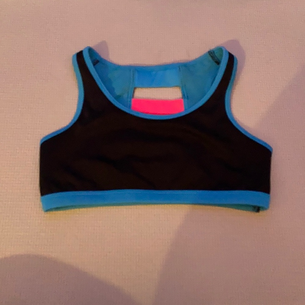 Justice sports bra! 💙Size 32